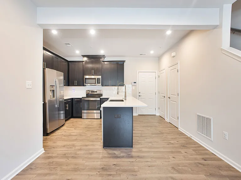 10517 Sally Ride Ln — Photo 4