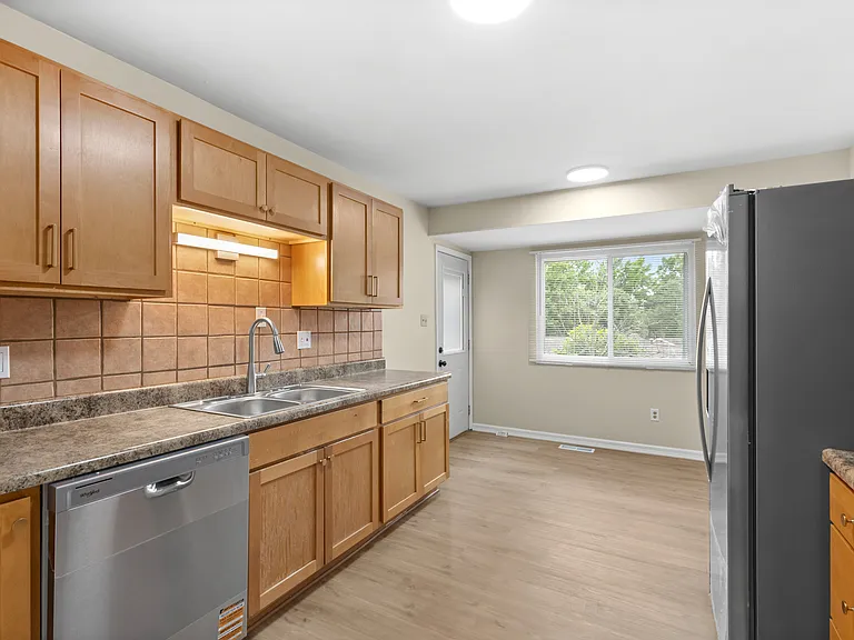 378 Novara Dr — Photo 8