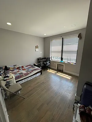 Rented by Empire City Real Estate LLC | media 18