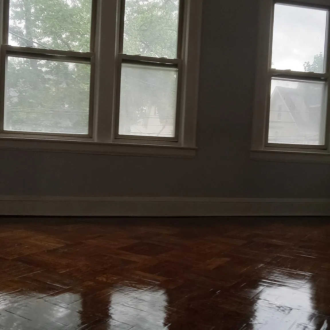 160 Linden Ave — Photo 1