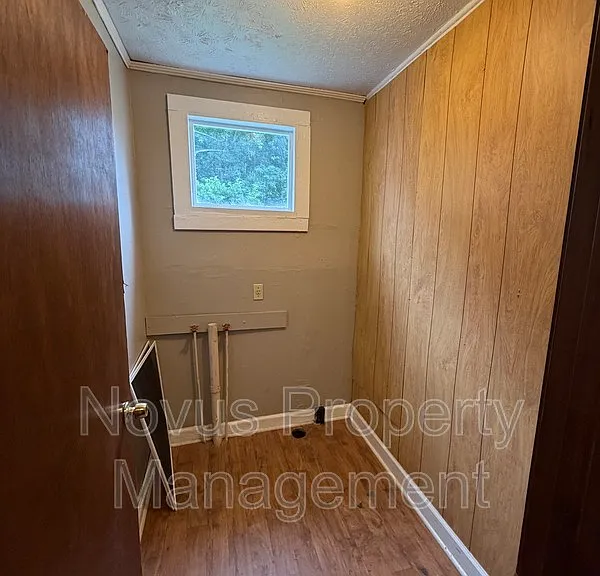 2227 W Highway 5 — Photo 7