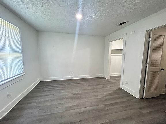 3rd image of 4500 W 28th Ave