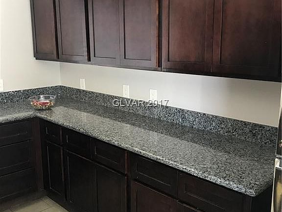 3rd image of 4477 Palencia Ave