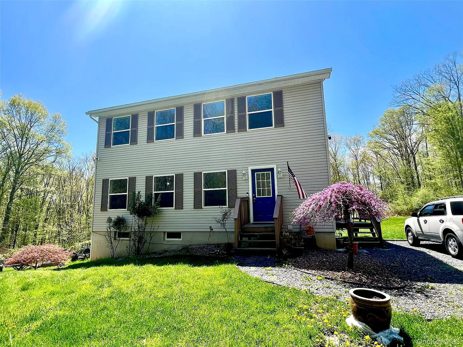 3 bed, 2.0 bath, 1904 sqft, $3,100 — Photo 2