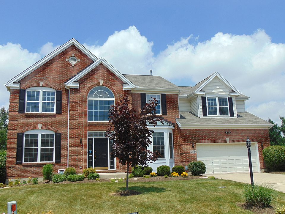 1st image of 449 Tillotson Pl