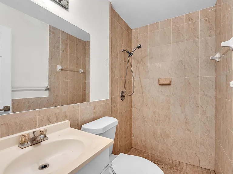 2510 Riverside Dr #2510 — Photo 41