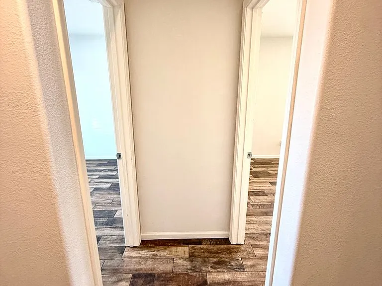 2208 E Clear Creek Dr — Photo 16
