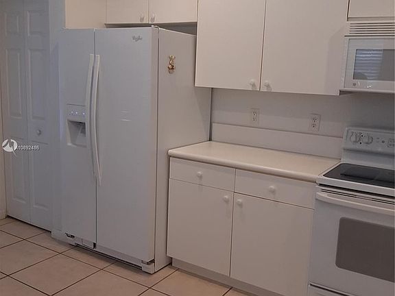 3rd image of 4166 Forest Dr #4166