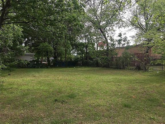 5th image of 4904 Colonial Ave