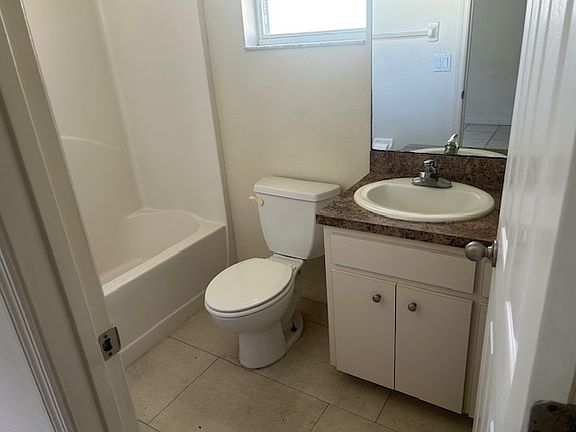 5th image of 2316 Chestnut Pl