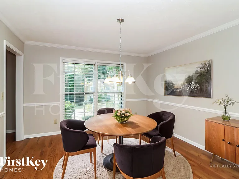 205 Timber Oak Cv — Photo 7