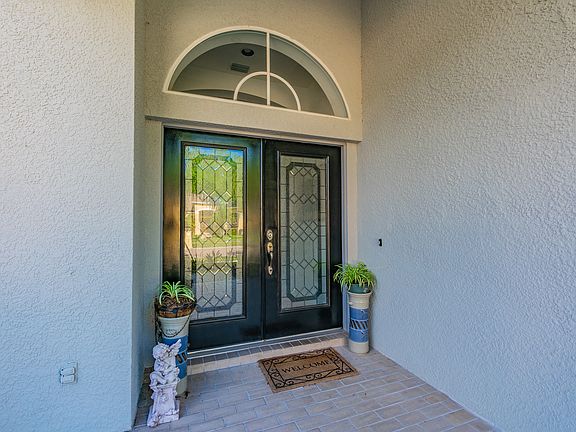 5th image of 10518 Canary Isle Dr