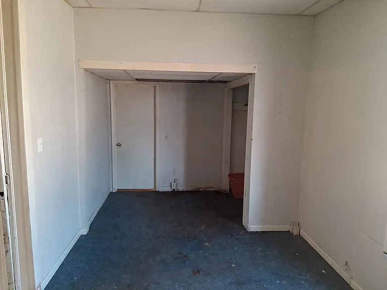 1117 NE Glendale Ave — Photo 7