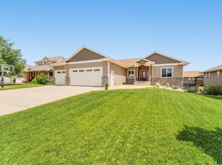 2610 N Ivy Rd, Tea, SD 57064