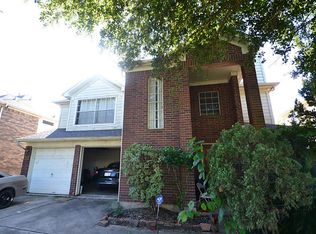 2423 Gallant Fox Dr, Stafford, TX 77477