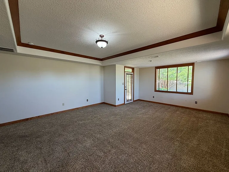 516 Sparrow Hawk Ct SE — Photo 13