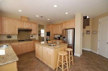 3rd image of 208 Brighton Ct