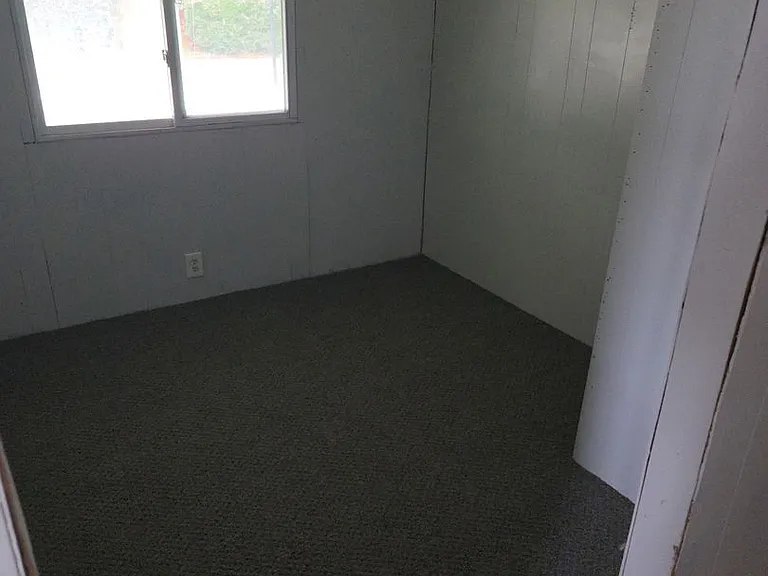 23765 Lawrence Ave — Photo 8