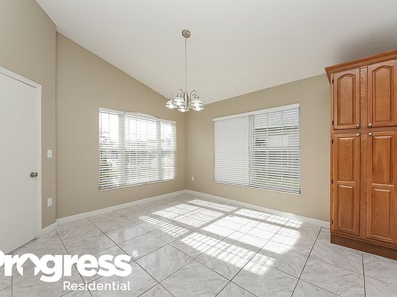 5th image of 2189 Jessa Dr