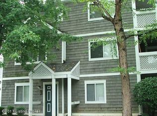 28 Lake Ave, Louisville, KY
