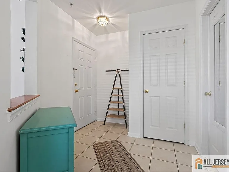 1111 Morning Glory Dr — Photo 12