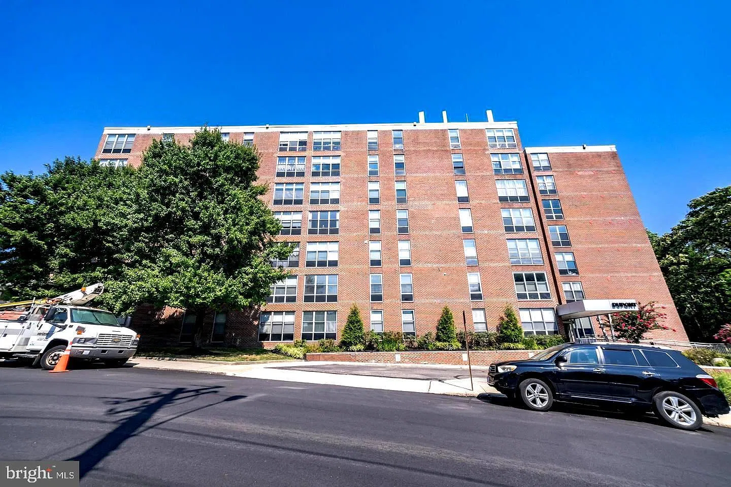 Dupont Towers — Photo 3