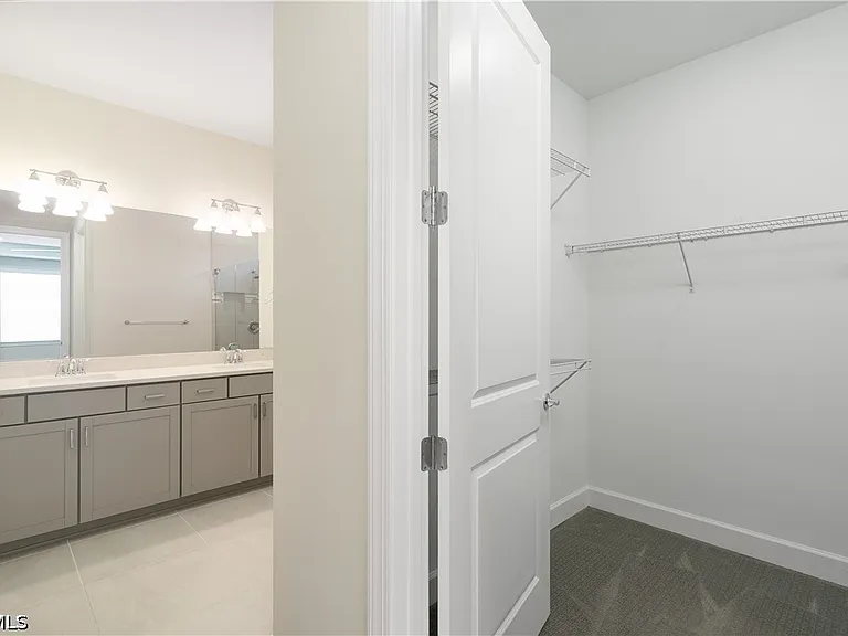 42186 Edgewater Dr — Photo 16