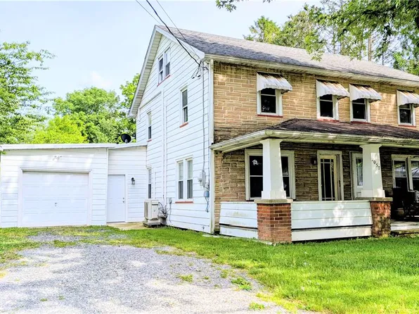 2057 S Delaware Dr, Mount Bethel, PA 18343