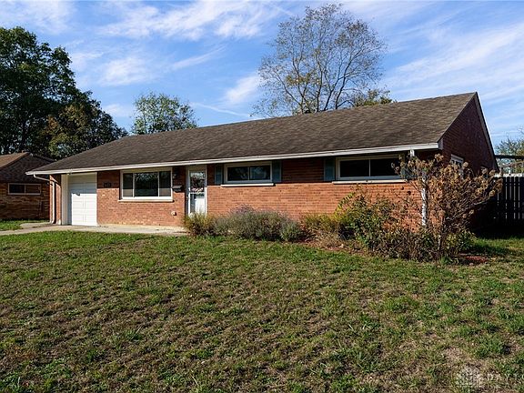 2nd image of 1621 Hillwood Dr