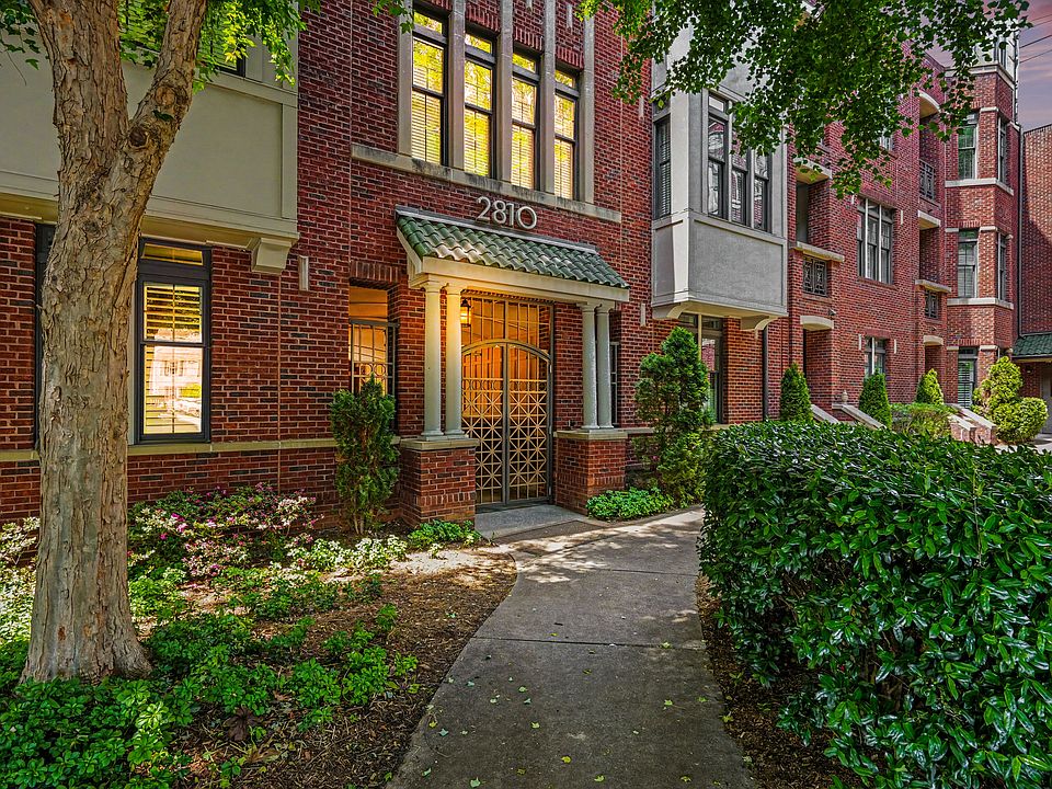 1st image of 2810 Selwyn Ave Unit 124