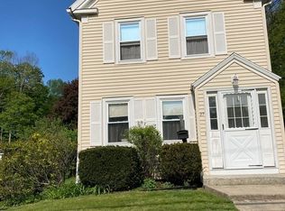 27 Grove St, Hopkinton, MA 01748