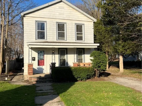 35 Jefferson St, Auburn, NY 13021