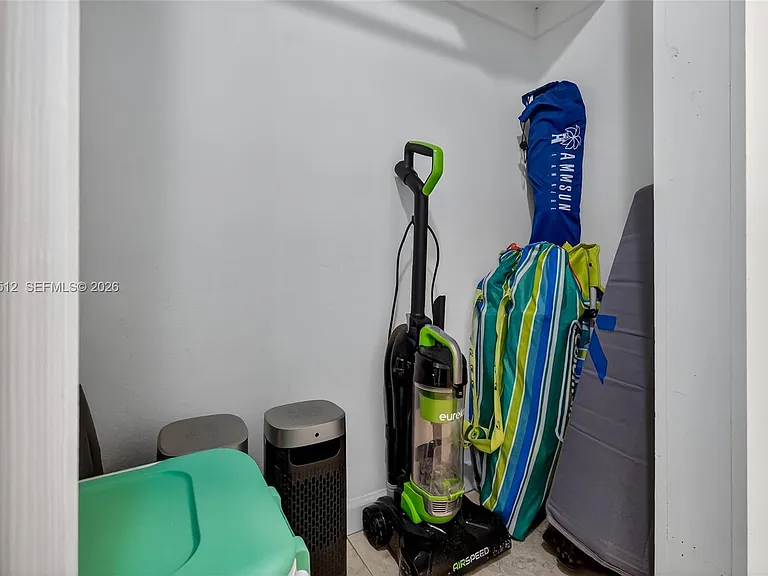 19201 Collins Ave #949 — Photo 37