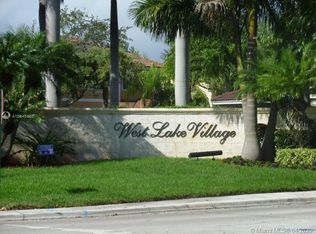 1130 Oysterwood St, Hollywood, FL 33019