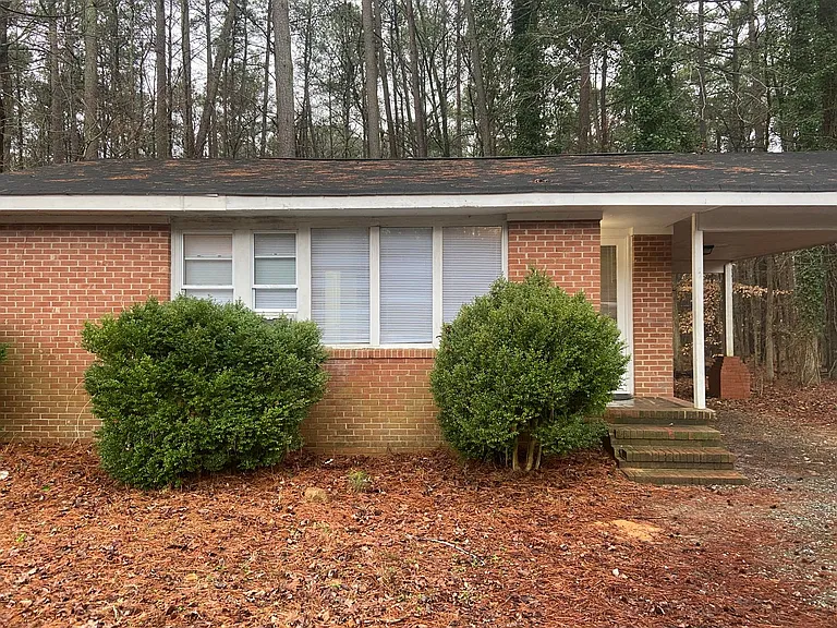 303 Homestead Rd — Photo 1