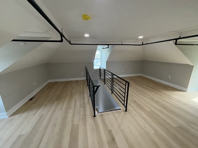 1201 Lindley Ave #3 — Photo 37