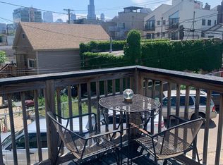 1373 W Grand Ave FLOOR 2, Chicago, IL 60642