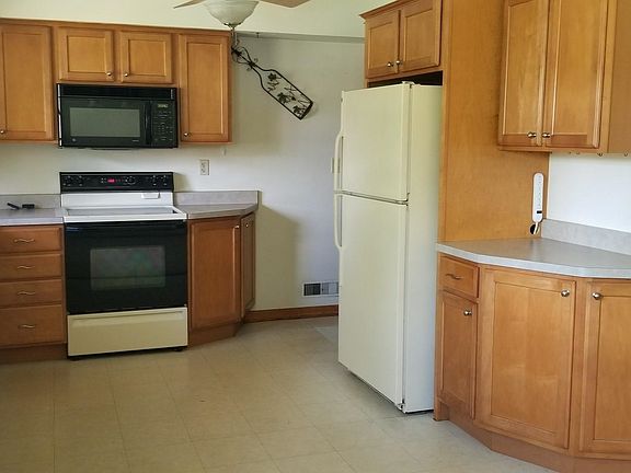 5th image of 3808 Seward Ave