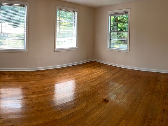 5th image of 1652 Valley Ave #A