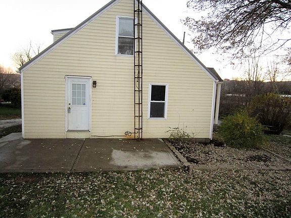 4th image of 1458 Old Bowman St