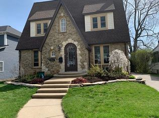 261 N Charlotte St, Lombard, IL 60148
