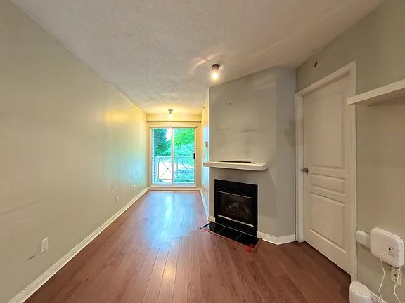 4th image of 528 Rochester Ave #226