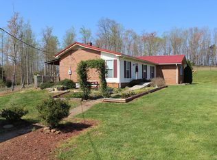 1206 Ray Loop Rd, Westfield, NC 27053