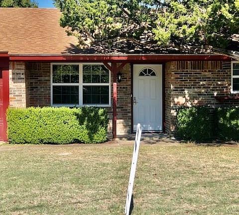 3rd image of 8822 Rockway St
