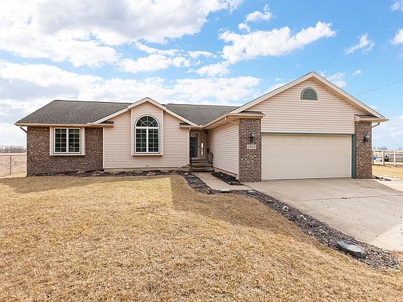 3rd image of 2455 W Cadmus Rd