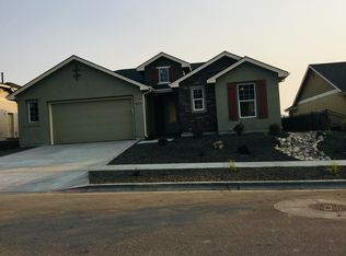 5245 W White Hills Dr, Boise, ID 83714