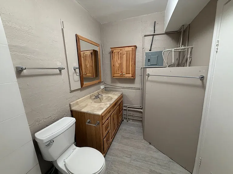 2756 Rooke Ave — Photo 3