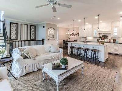 5615 Kansas St #C, Houston, TX, 77007