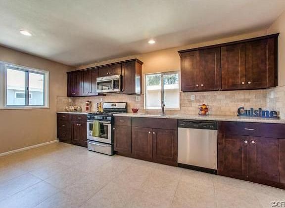 3rd image of 13814 Mulberry Dr