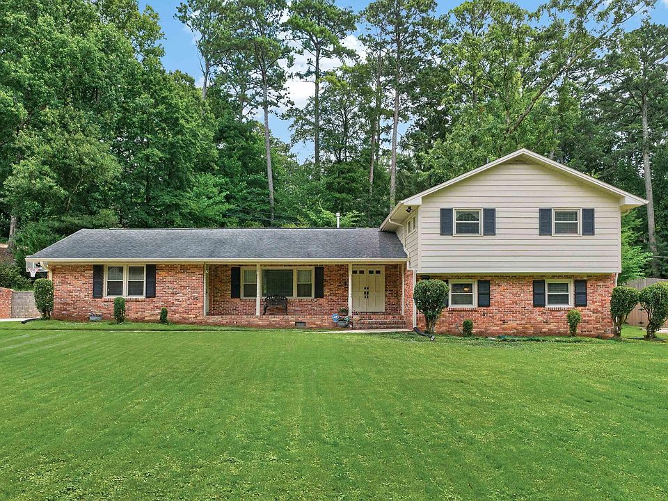 1st image of 3313 Stoneridge Dr